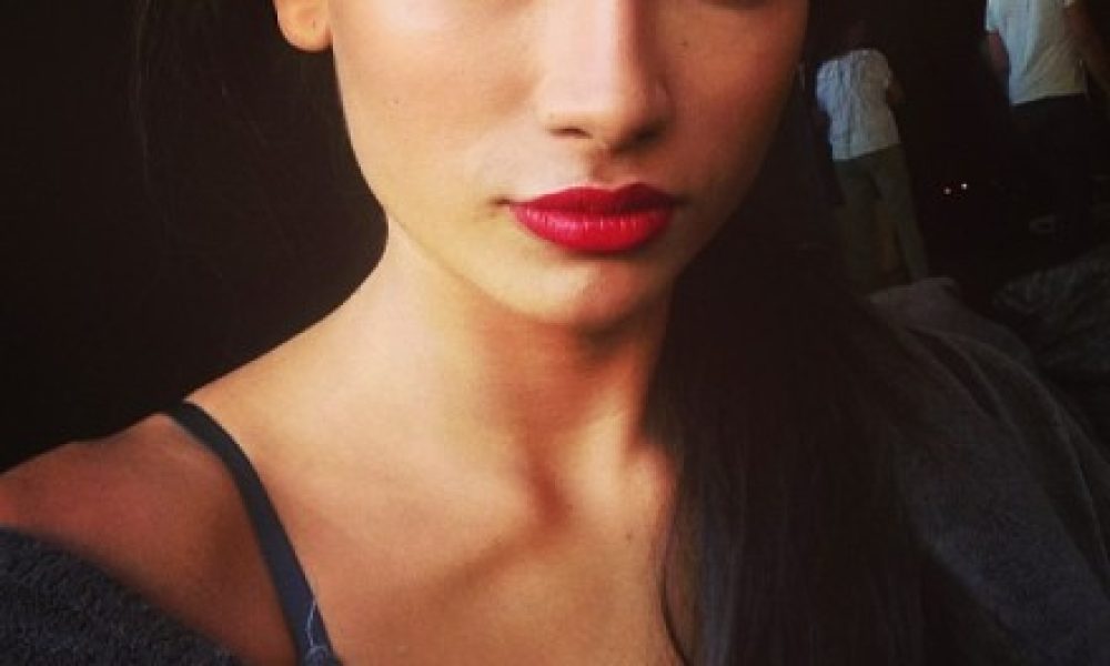 KELLY GALE WRITES ABOUT BEING BULLIED FOR VOGUE