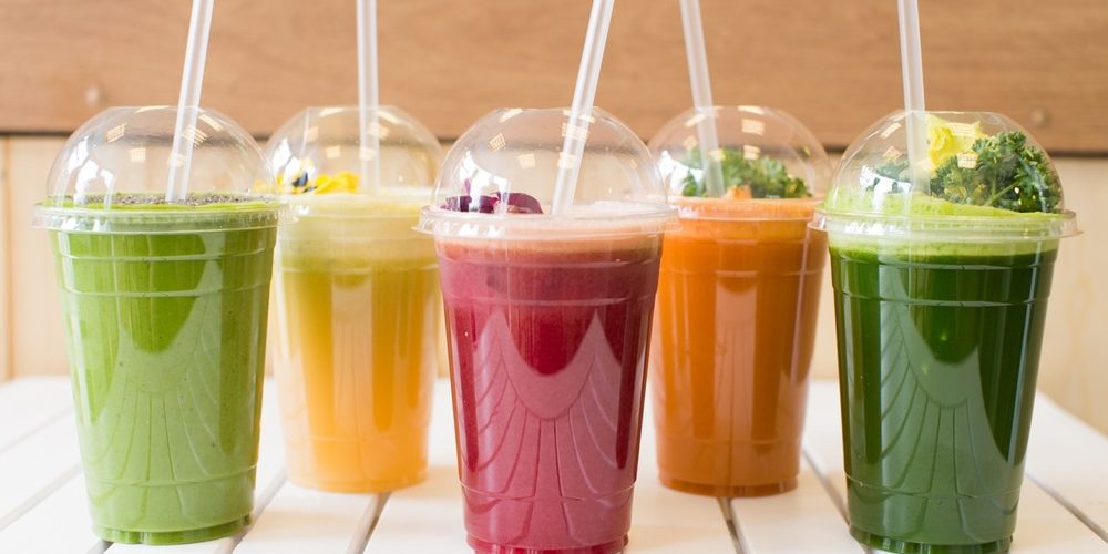 THE SMOOTHIE TIMELINE: 30 DAYS, 30 SMOOTHIES, 1 NEW YOU