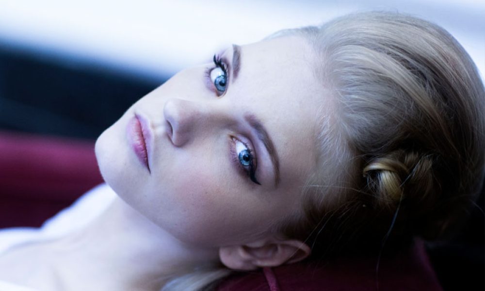 HOW TO STAY SAFE AS A MODEL