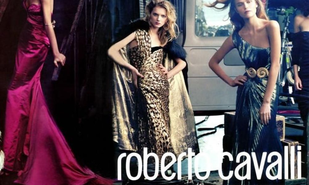 FITSPO: SELLING FITNESS WITH MODEL BODIES